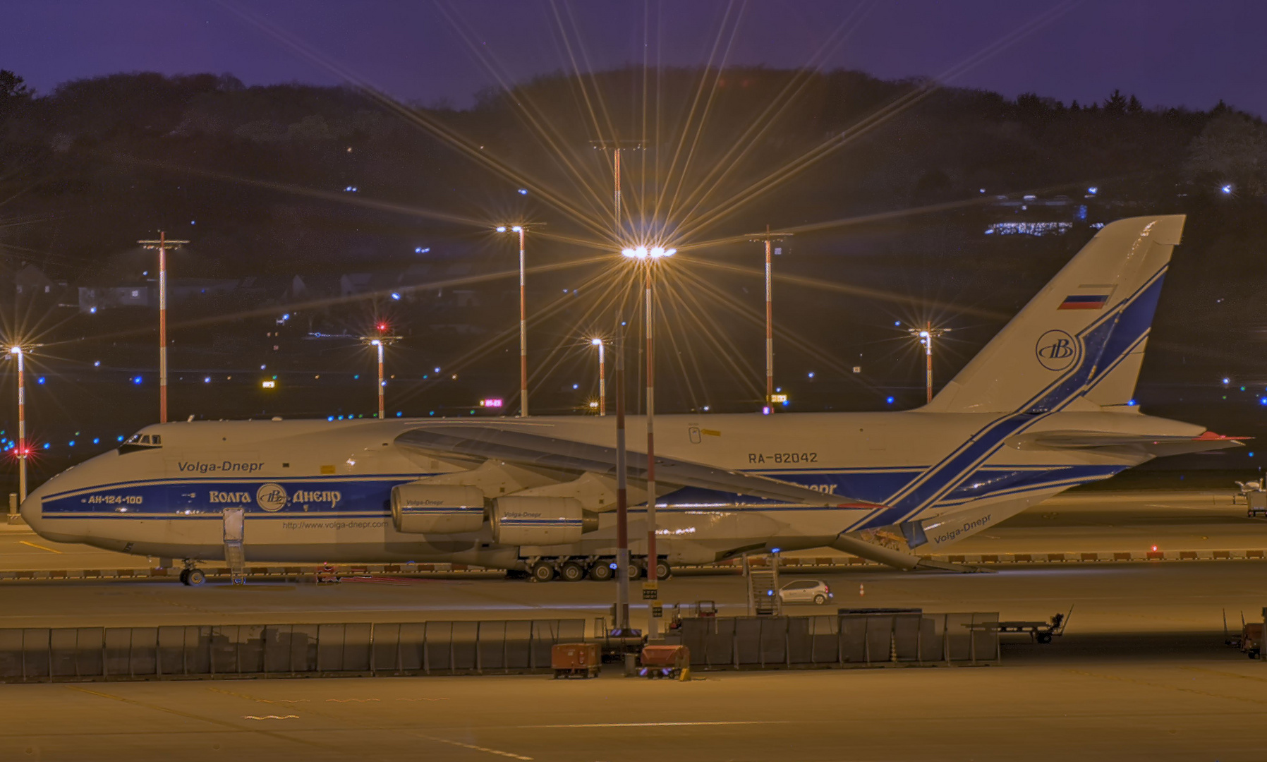 --Volga-Dnepr--