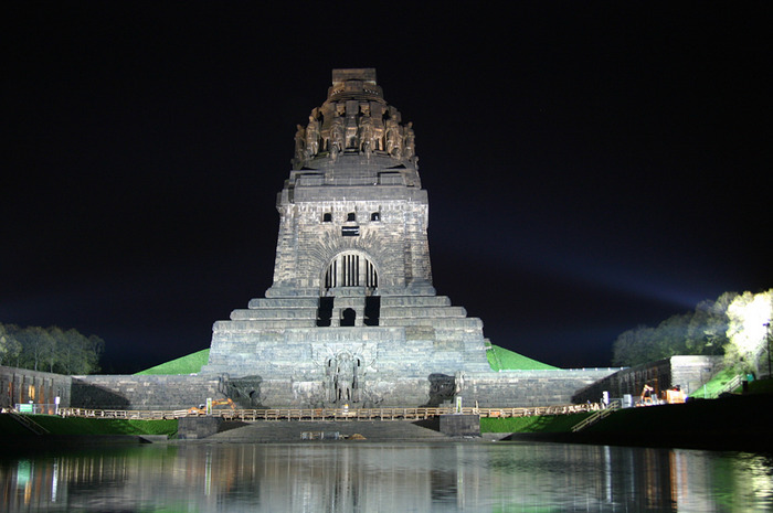 Volkerschlachtdenkmal bei Nacht