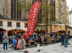 volksfestcharakter beim "steffl kirtag"...