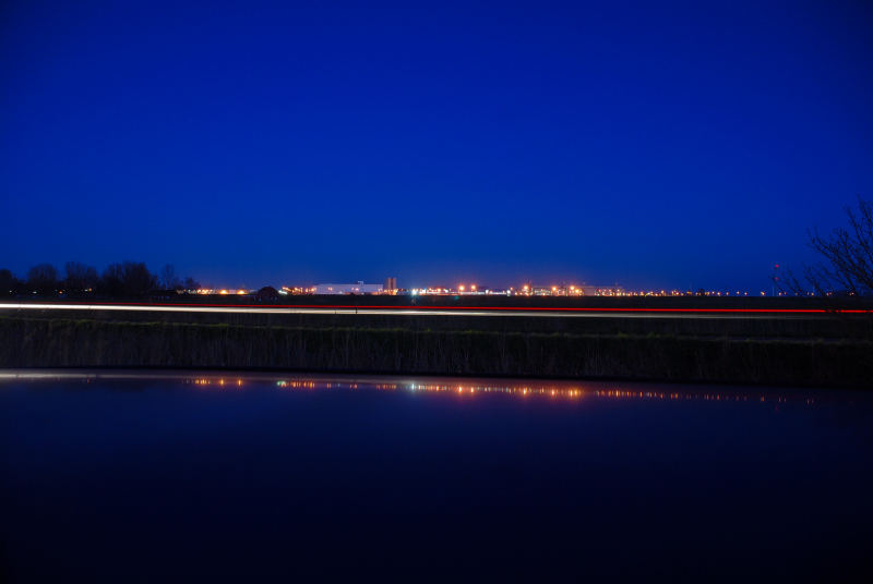 Volkswagen bei Nacht