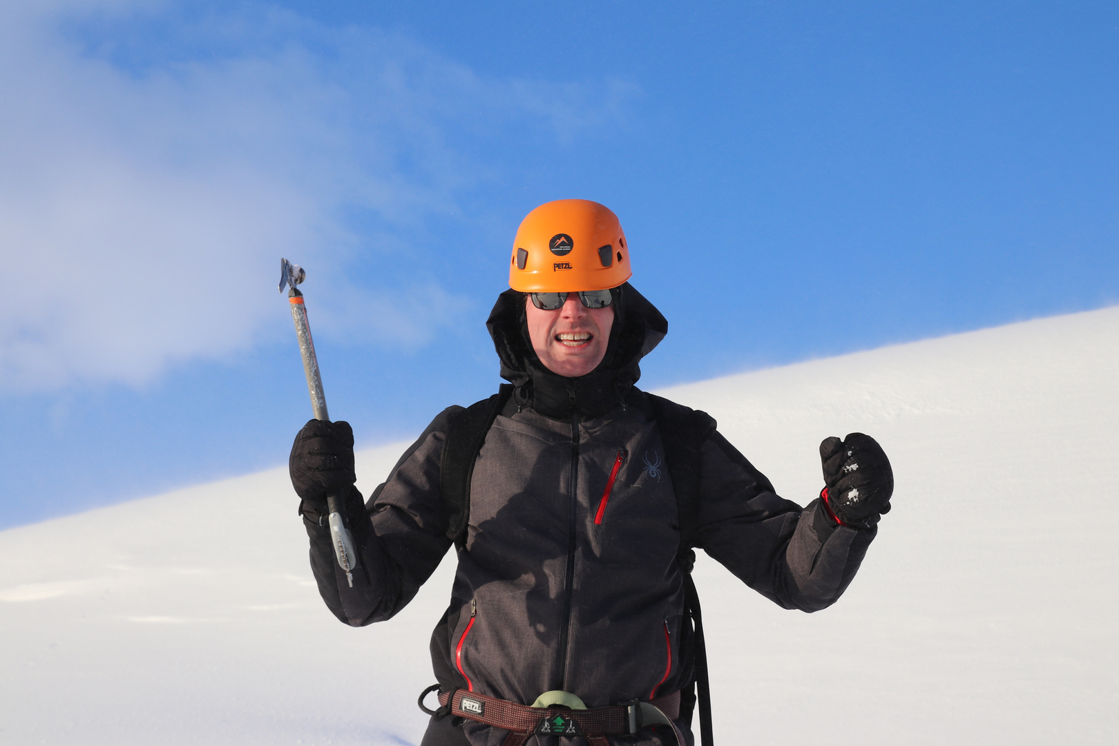 Voller Motivation vor dem ersten Eiskletterversuch