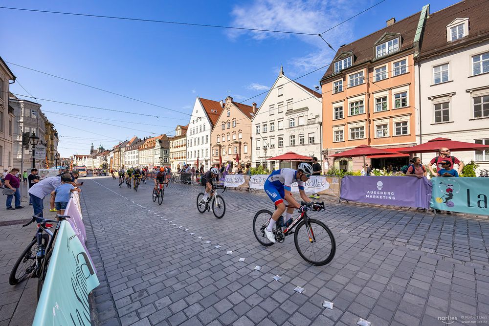 Volles Tempo durch die Maximilianstraße