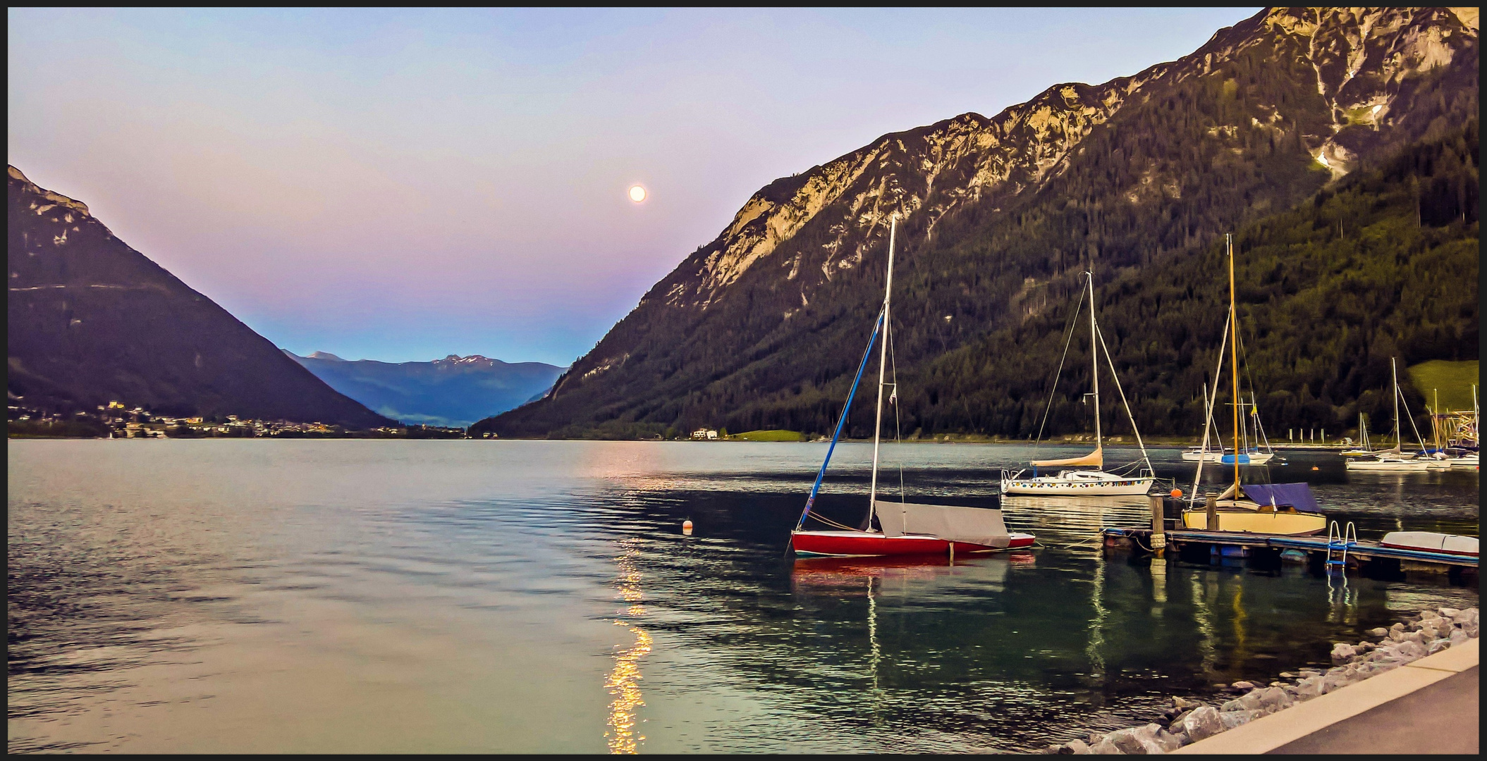 Vollmond am Achensee