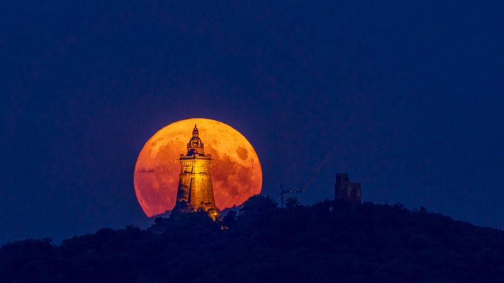 Vollmond am Kyffhäuser (I)