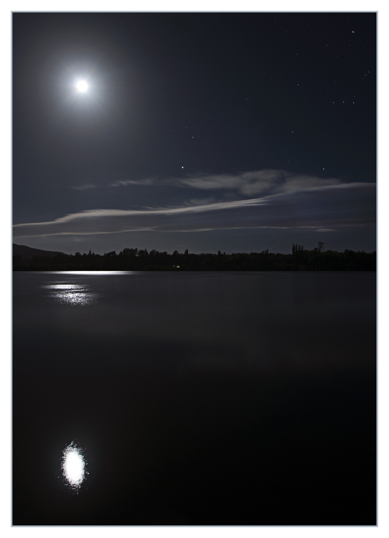 Vollmond am Lake Karapiro - Neuseeland