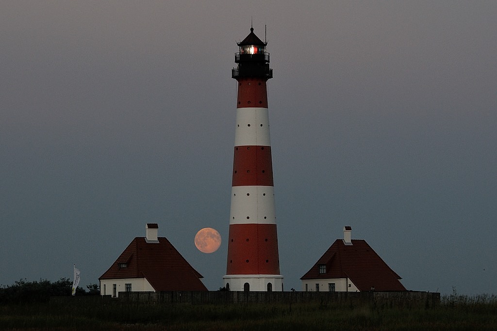 Vollmond am Leuchtturm Westerhever