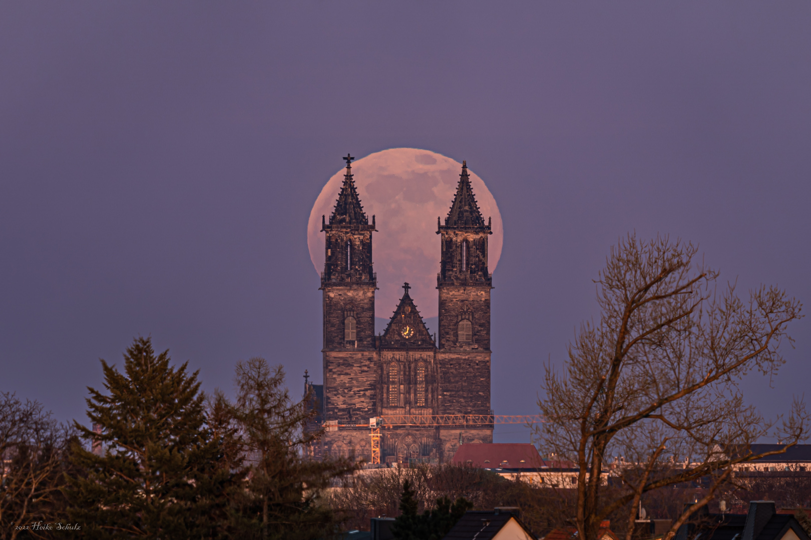 Vollmond am Magdeburger Dom