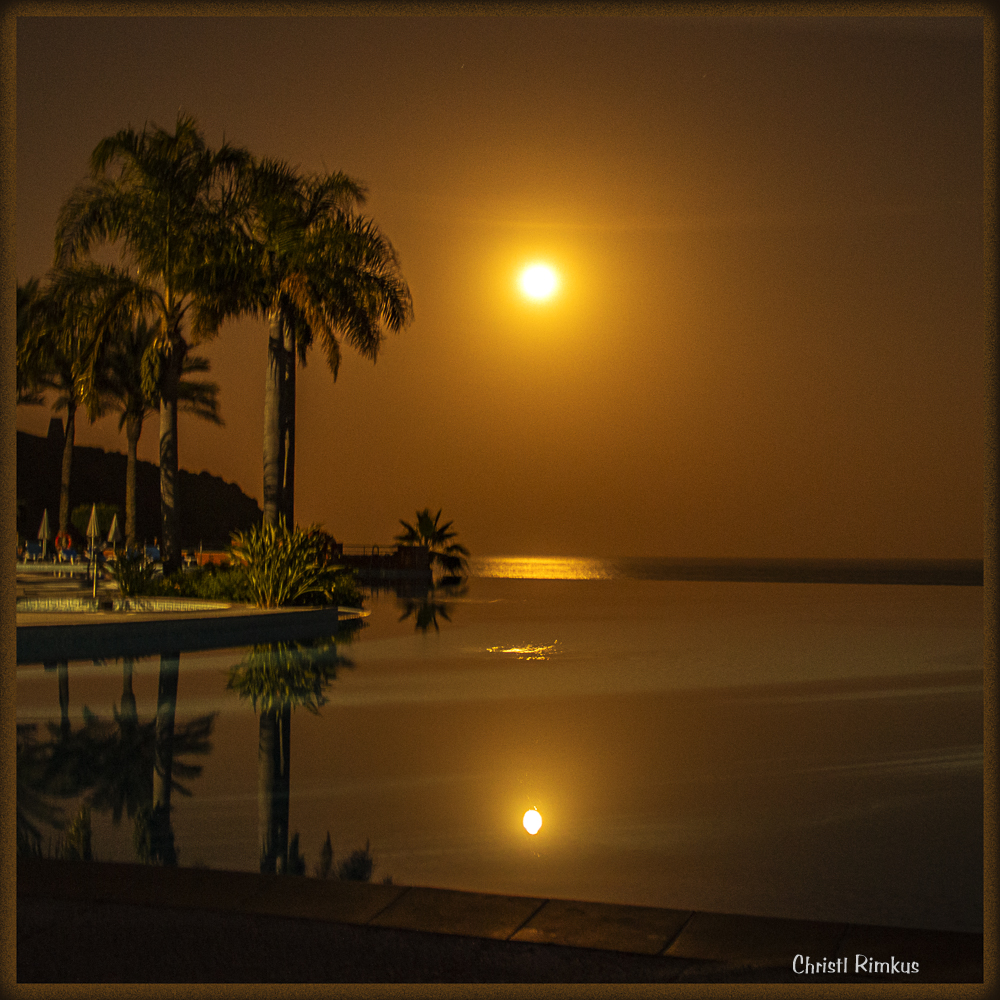 Vollmond am Meer 