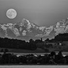 Vollmond am Murtensee