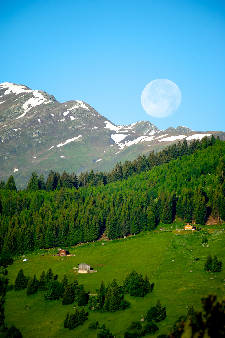 Vollmond am Piz Màler