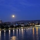 Vollmond am Rhein