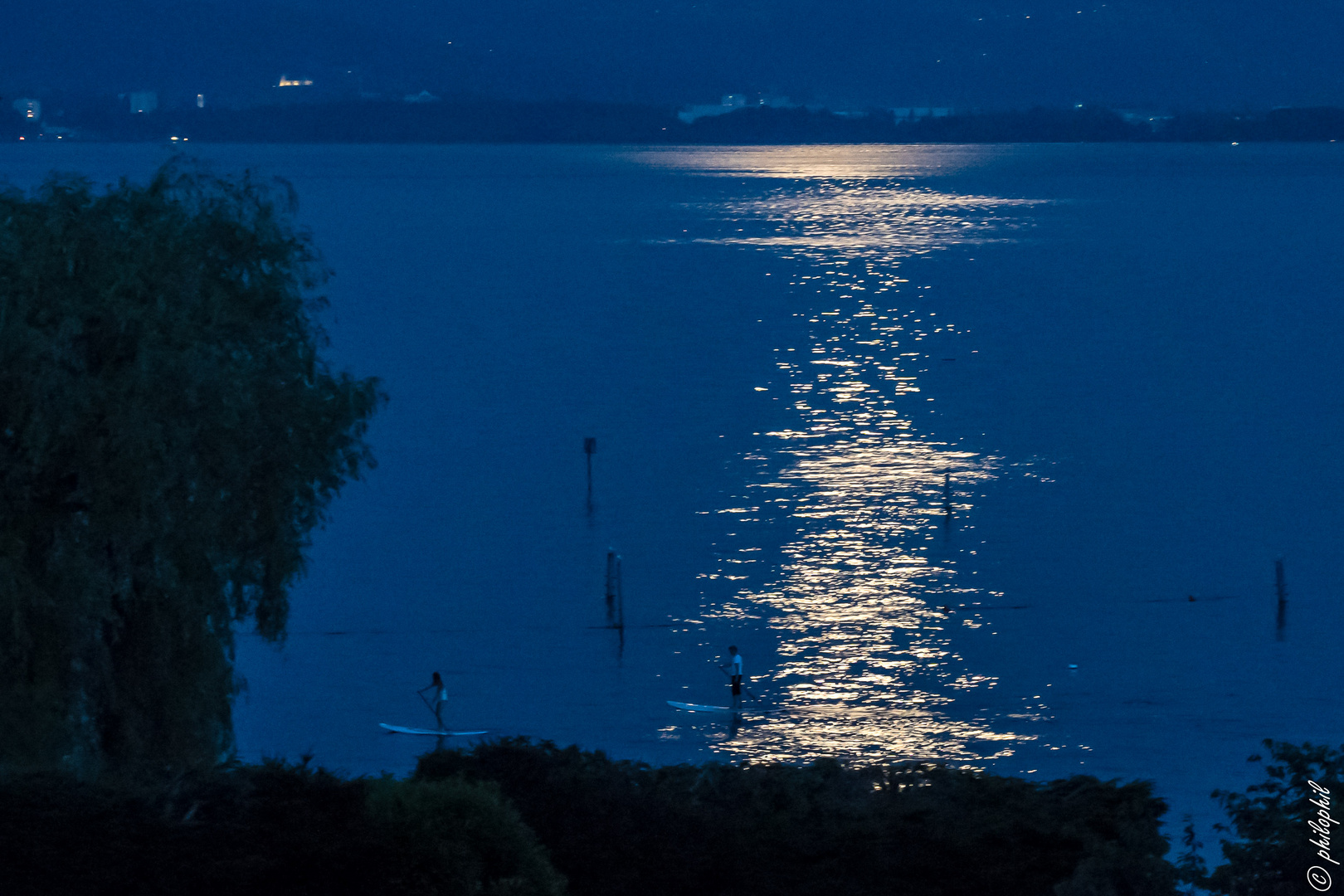 Vollmond am See