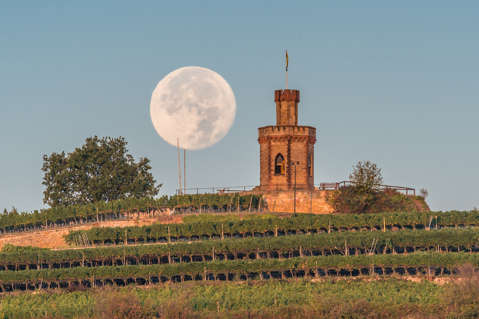 Vollmond am Spieß