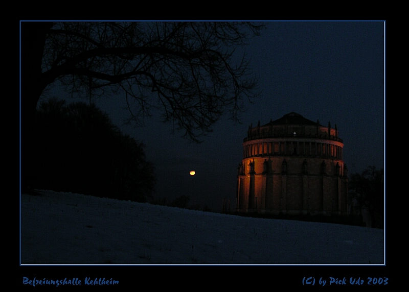 Vollmond Befreiungshalle