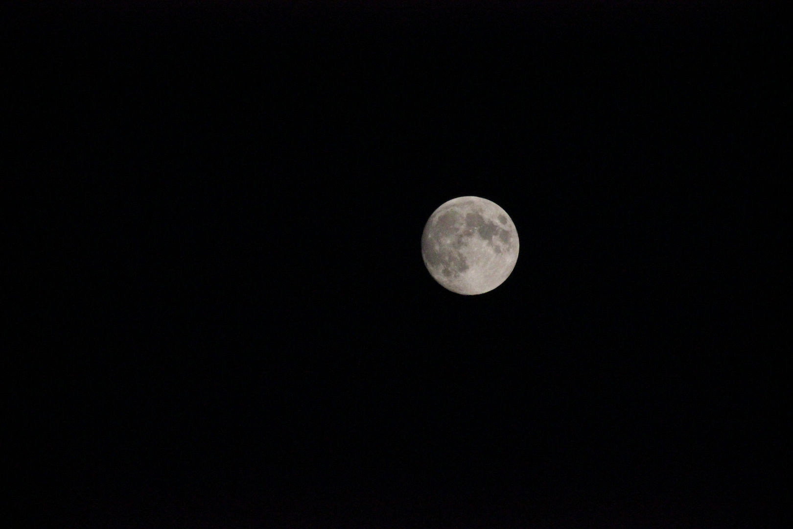 Vollmond bei Nacht