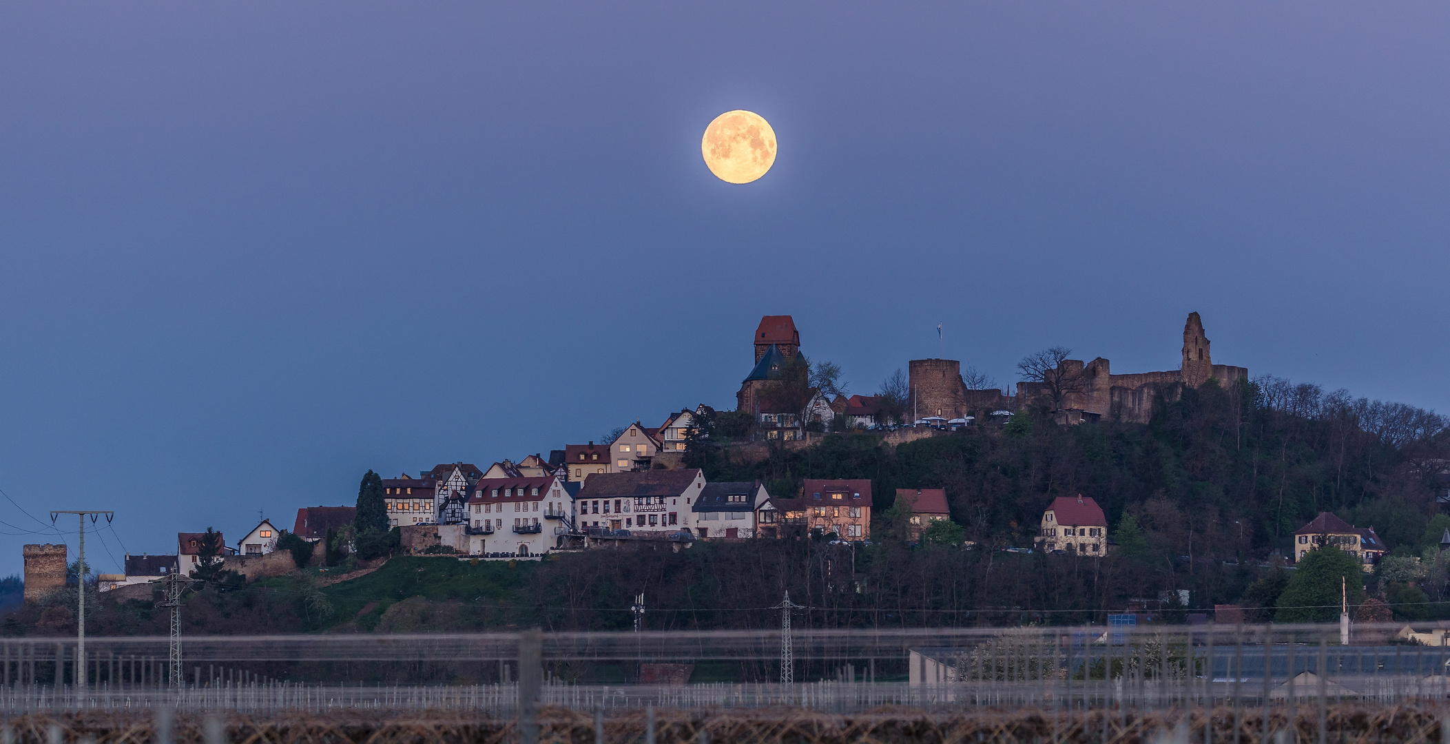 Vollmond bei Neuleiningen