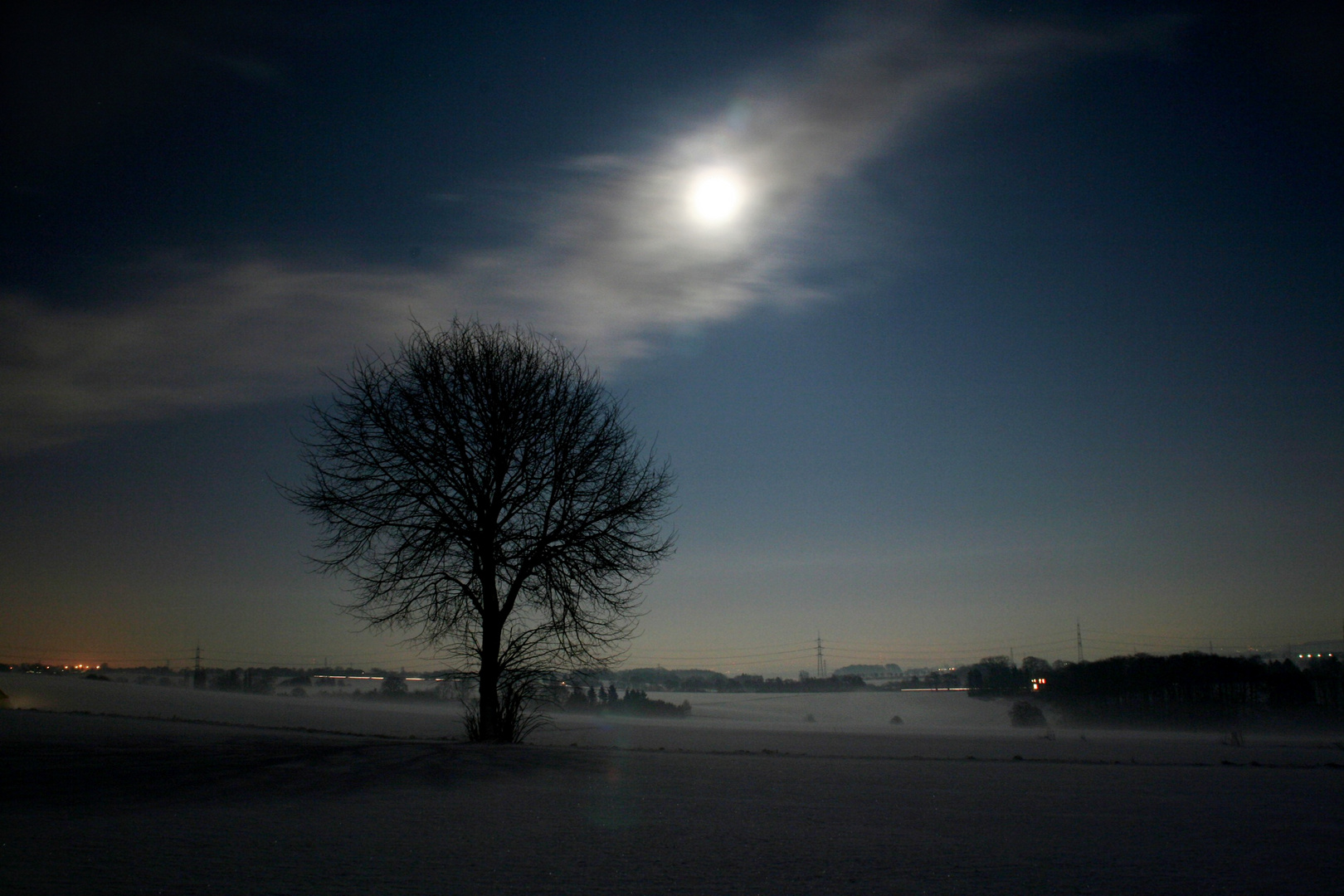 Vollmond bei Schnee