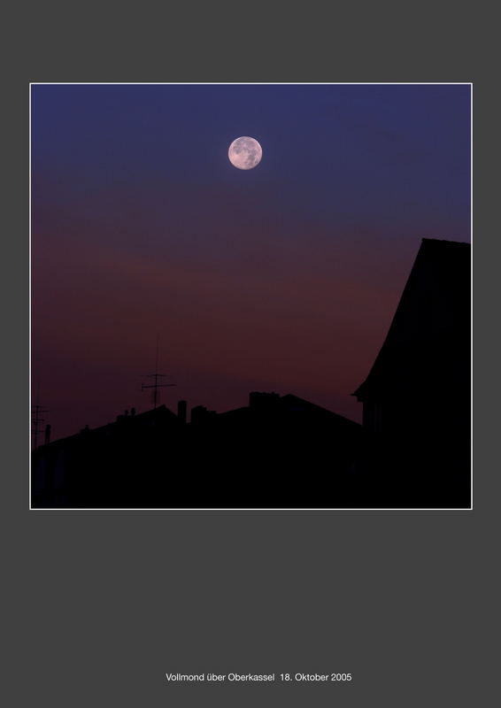 Vollmond bei Sonnenaufgang