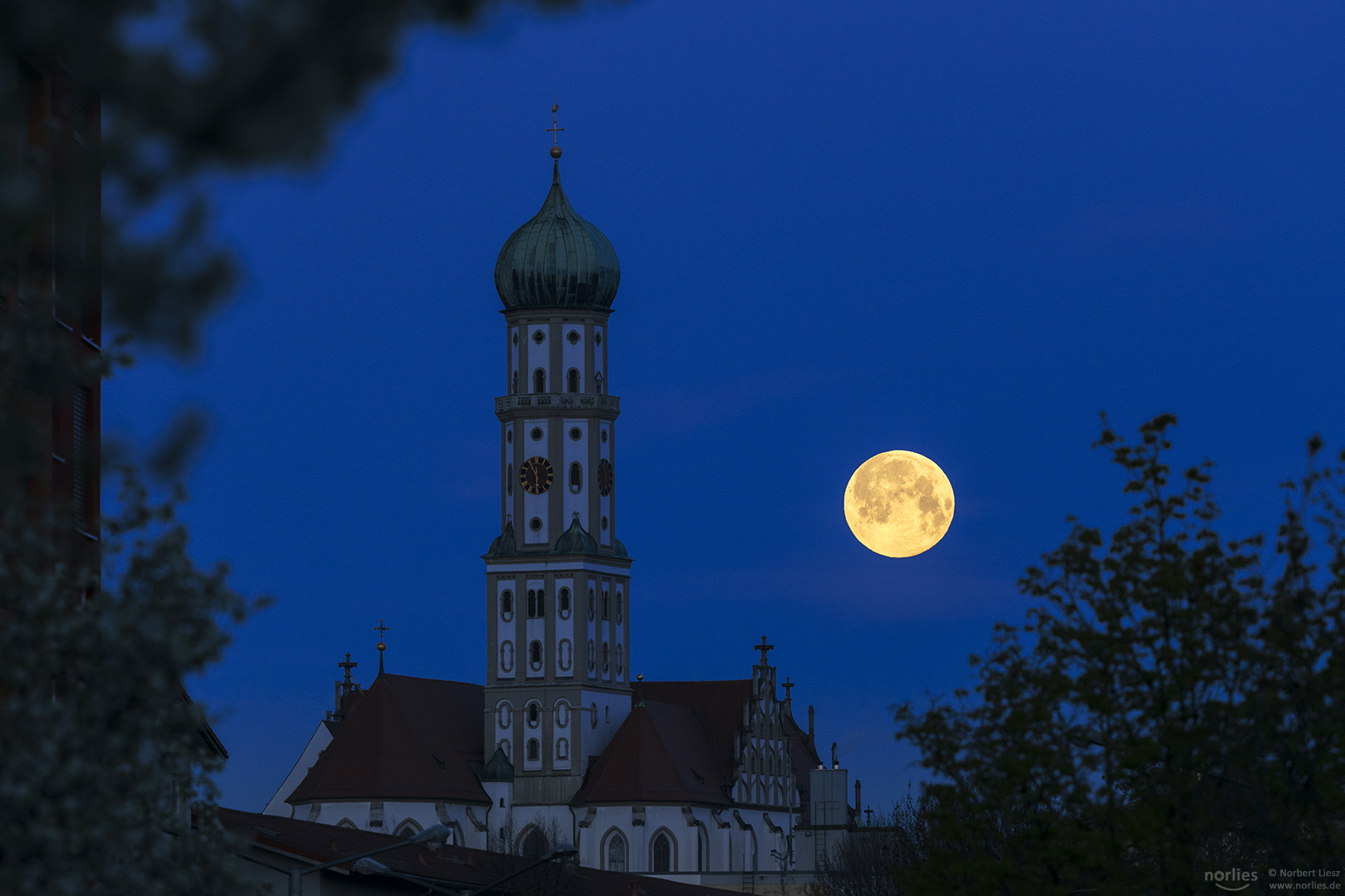 Vollmond bei St. Ulrich und Afra