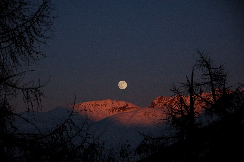 Vollmond im Engadin