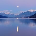 Vollmond in der Morgendämmerung