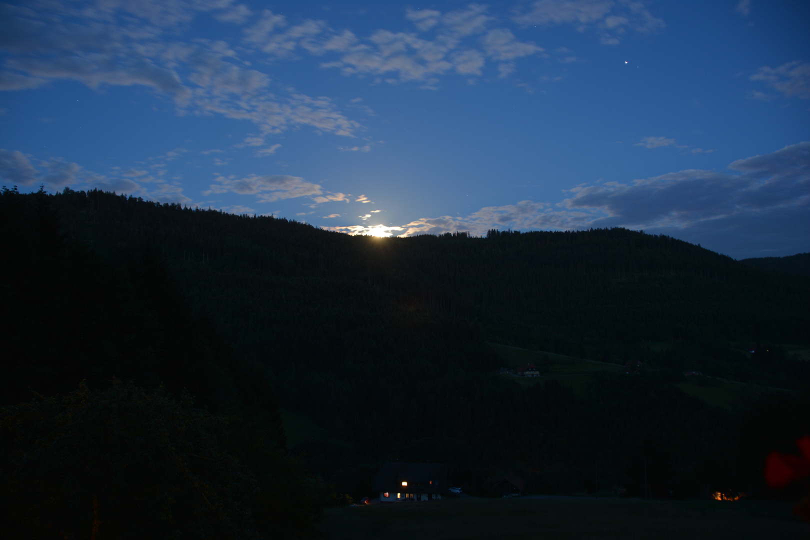 Vollmond - mildes Licht - Stille überm Tal