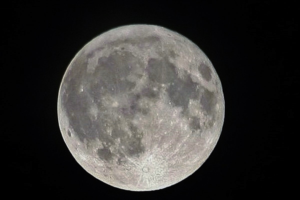 Vollmond mit 300er Tele