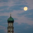 Vollmond mit Kirchturm