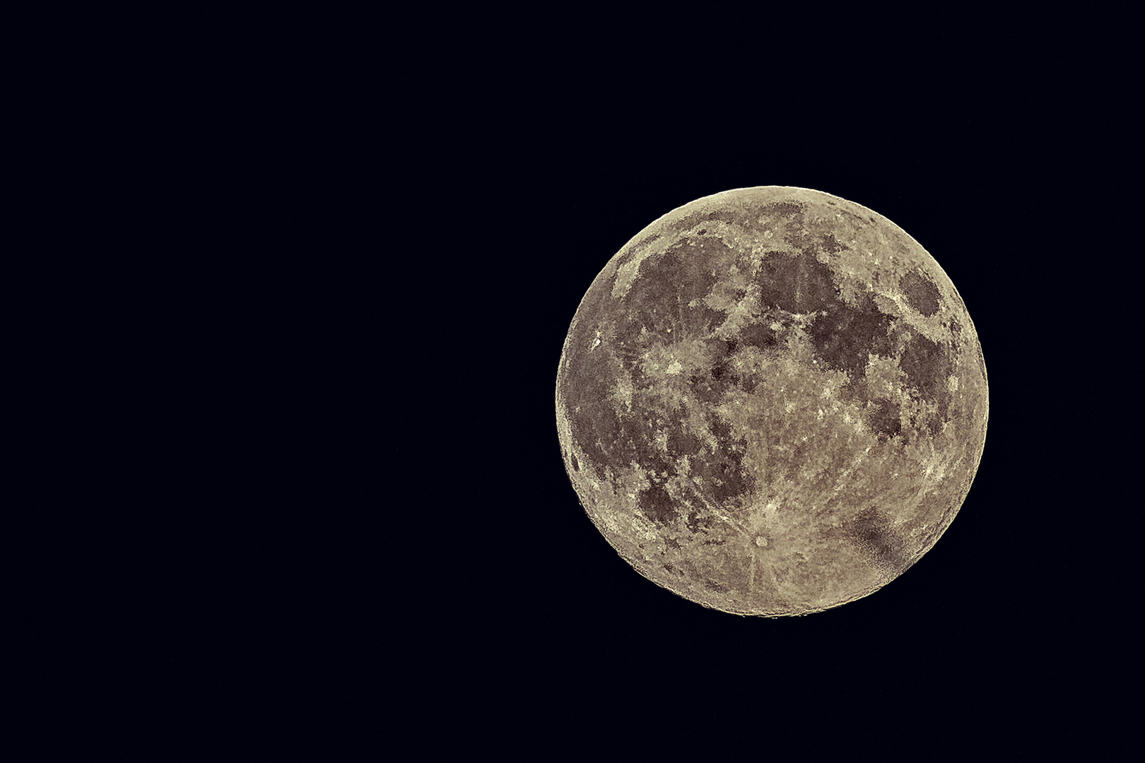 Vollmond mit Wolke