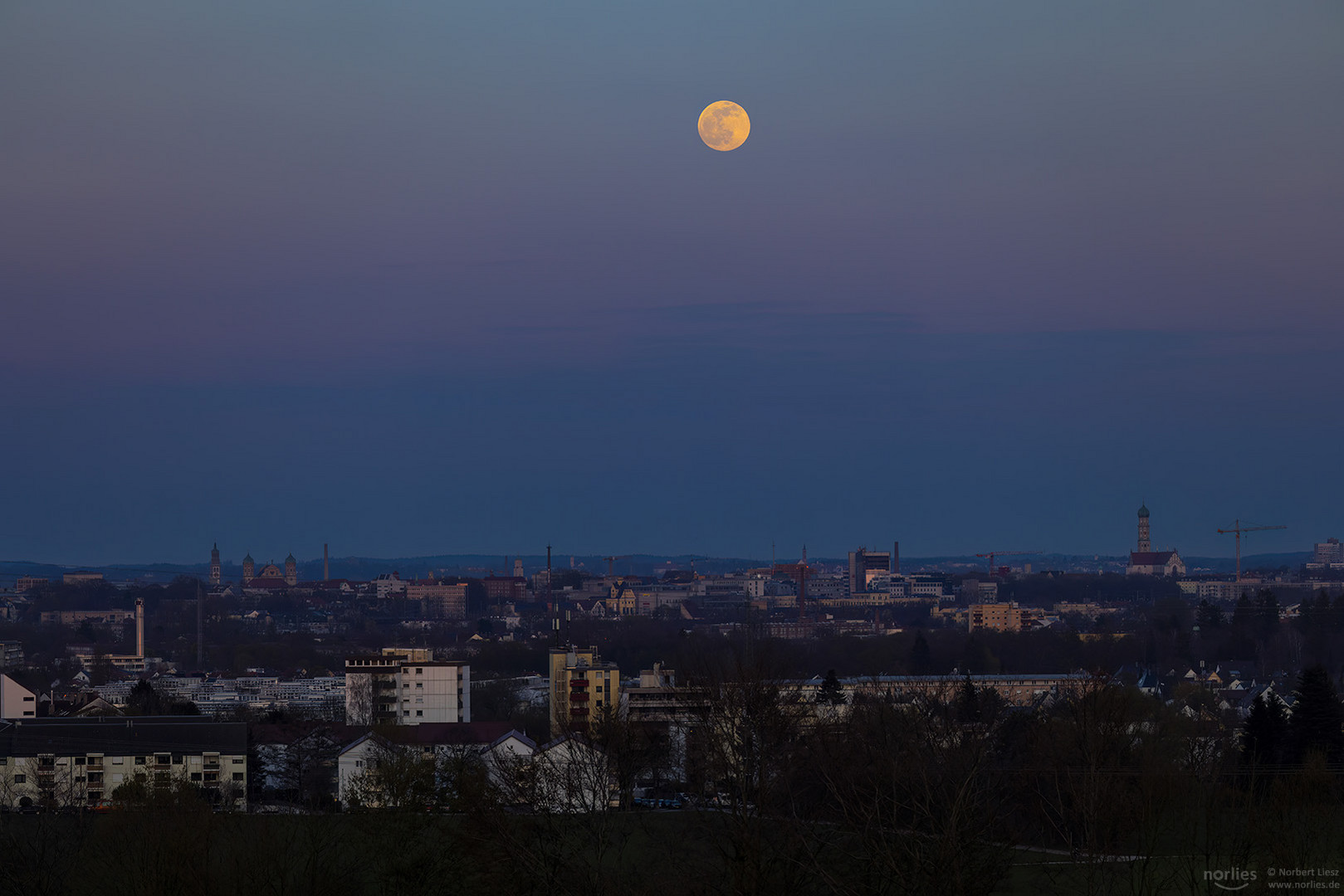 Vollmond über Augsburg