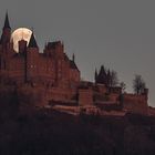 Vollmond über Burg Hohenzollern