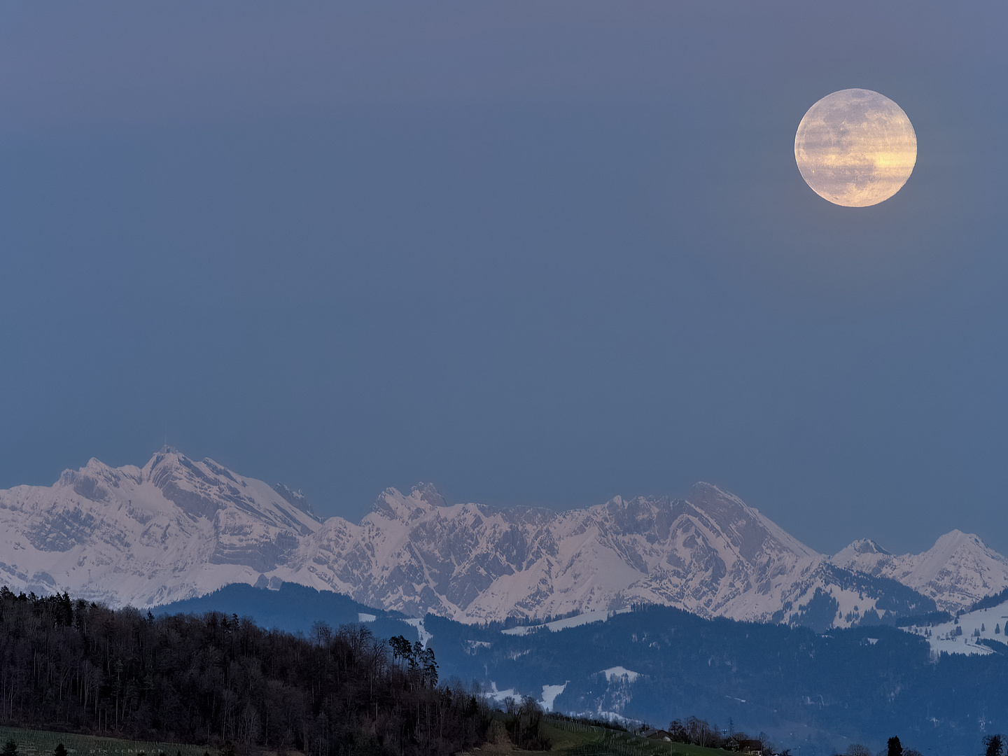 Vollmond über dem Alpstein