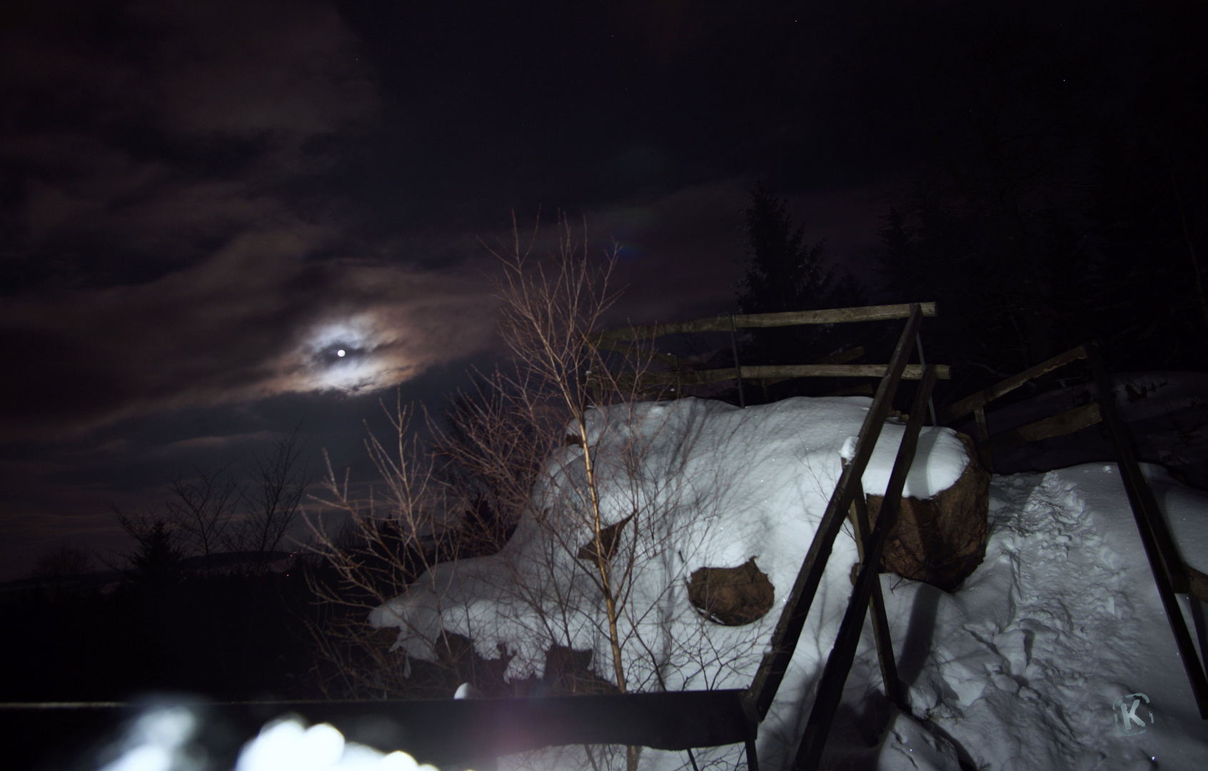 VollMond über dem Burgberg