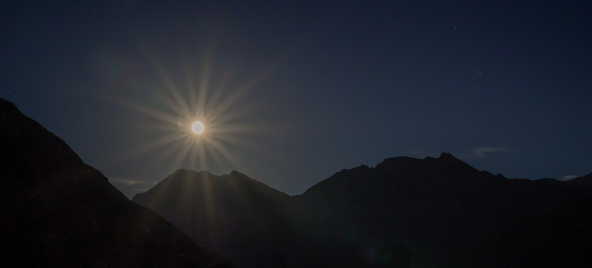 Vollmond über dem Flüelapass