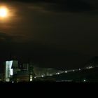 Vollmond über dem Kalibergwerk in Bokeloh bei Wunstorf