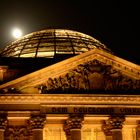Vollmond über dem Reichstag