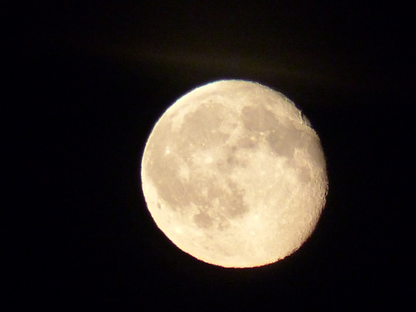 Vollmond über dem Weserbergland -"Wo ist der Mann im Mond?"