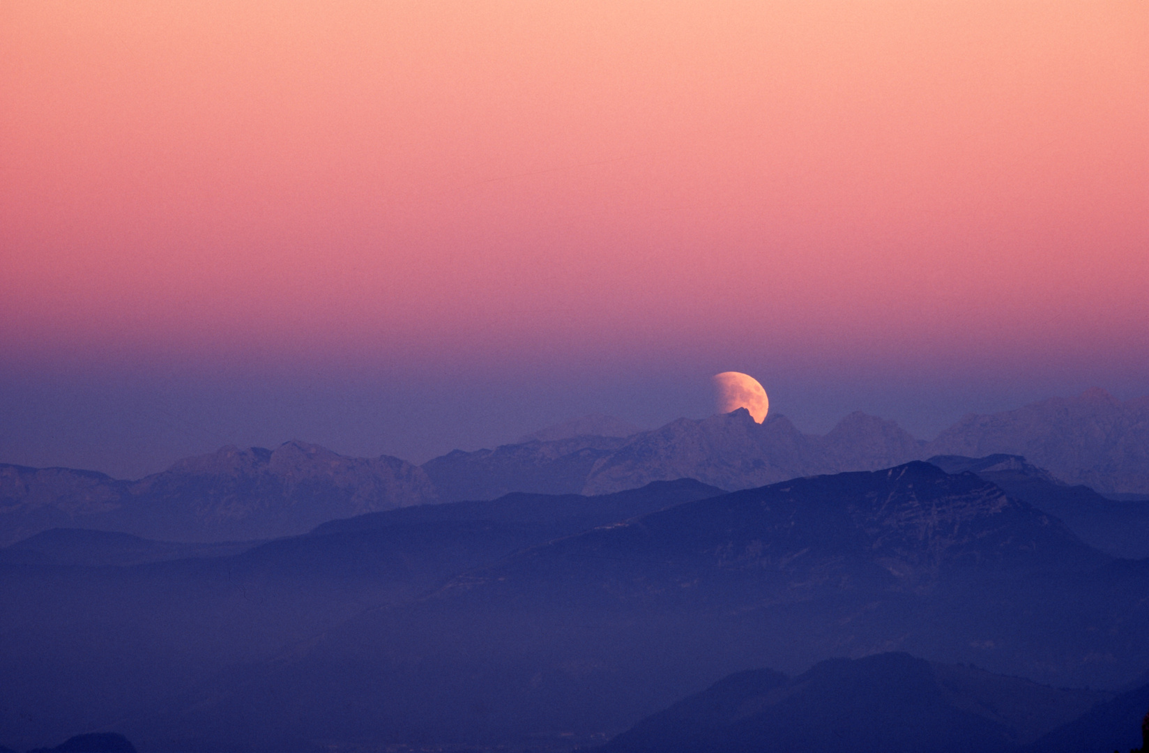 Vollmond über den Berchtesgadenern