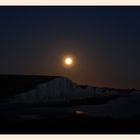 Vollmond ueber den Seven Sisters