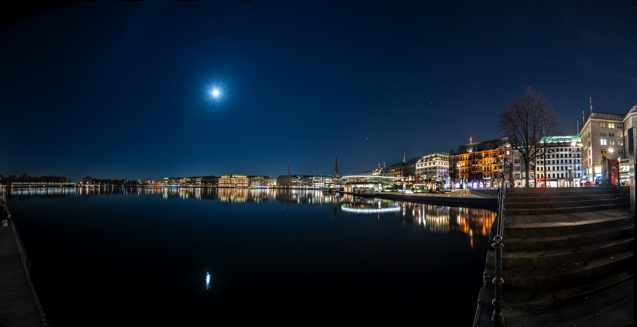 Vollmond über der Alster