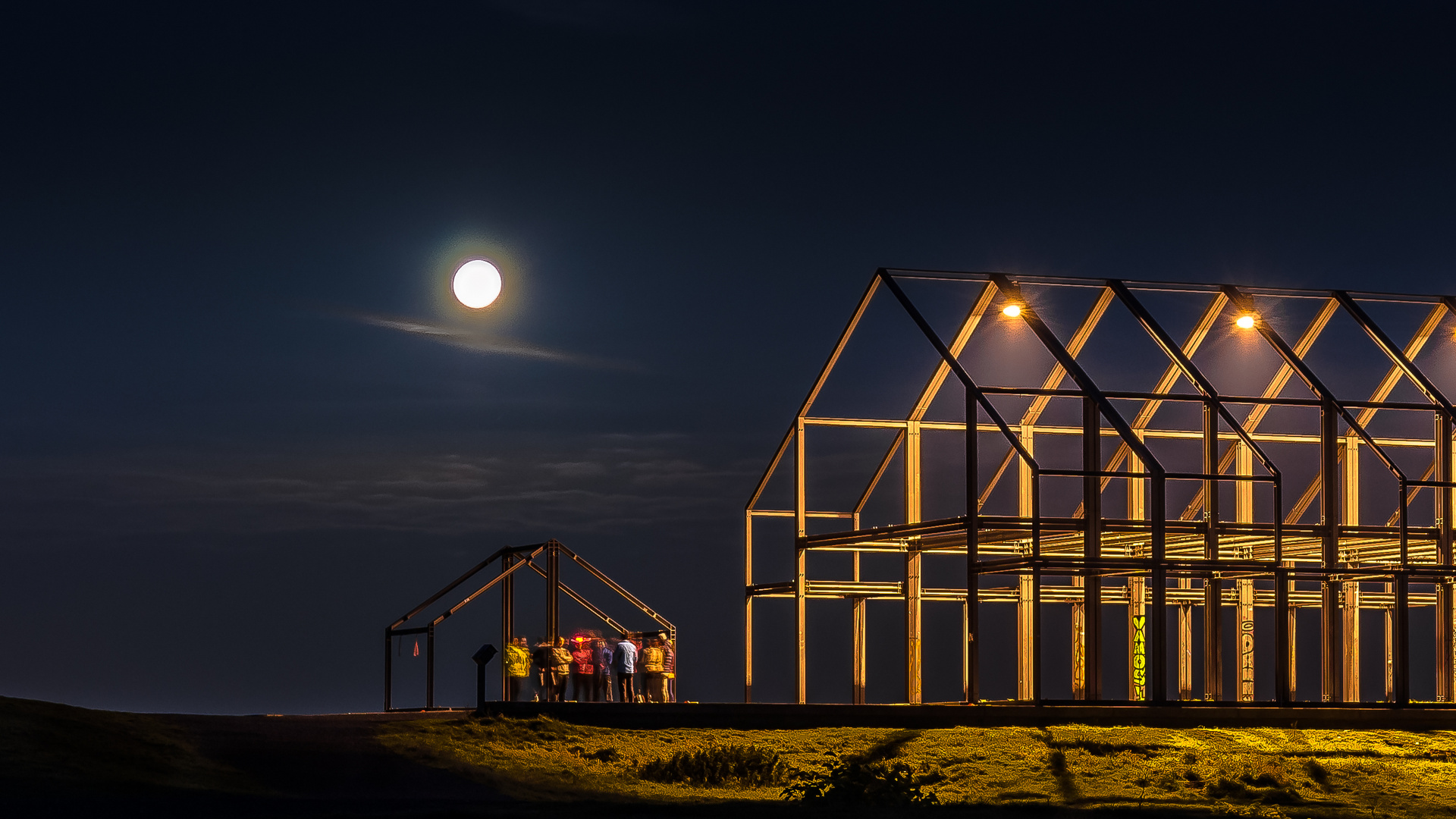 Vollmond über der Halde Norddeutschland