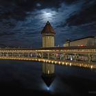 Vollmond über der Kapellbrücke und dem Wasserturm