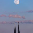 Vollmond über Don Bosco