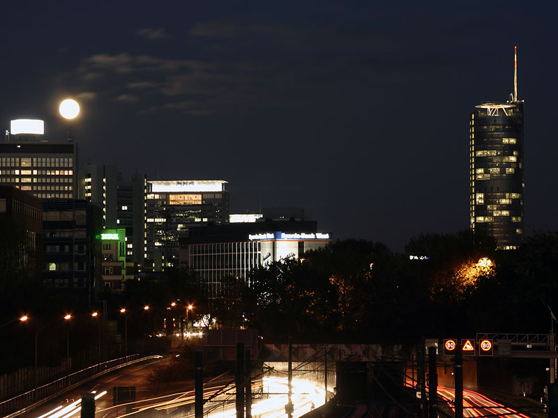 Vollmond über Essen