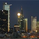 Vollmond über Frankfurt