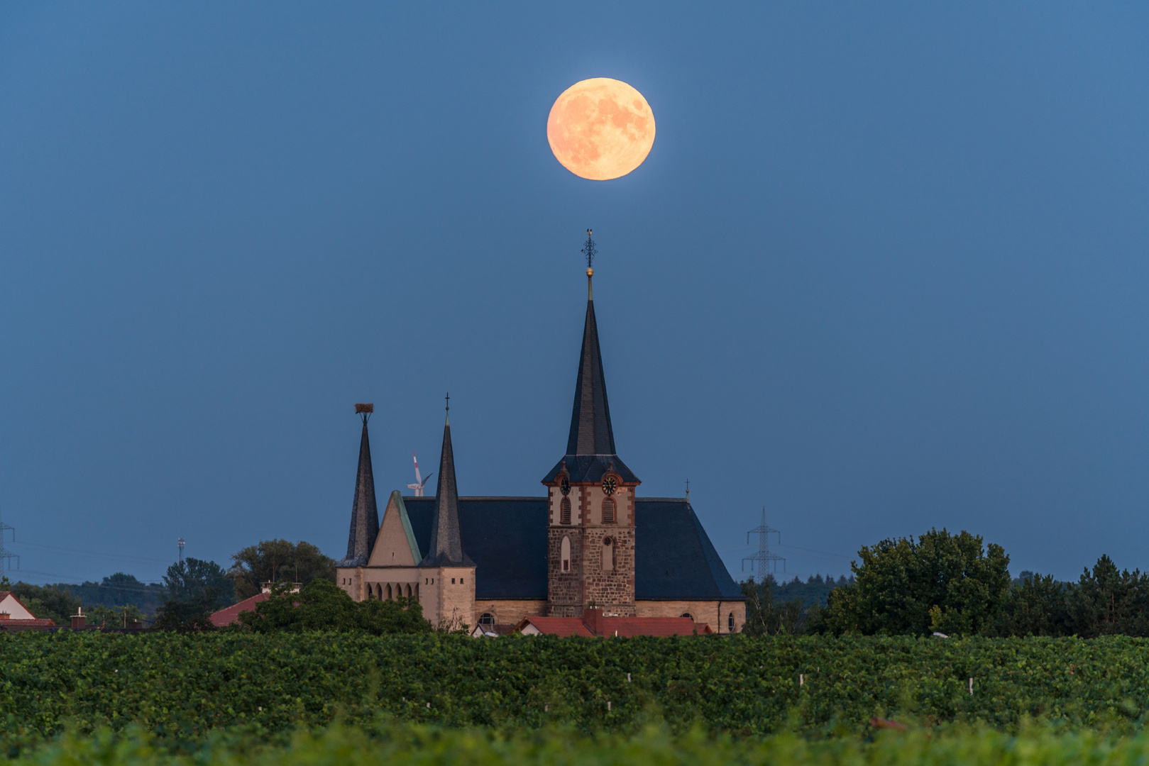 Vollmond über Geinsheim