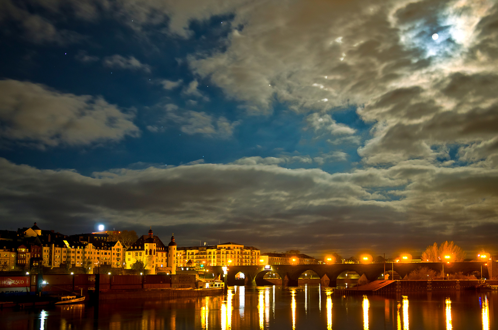 Vollmond über Koblenz