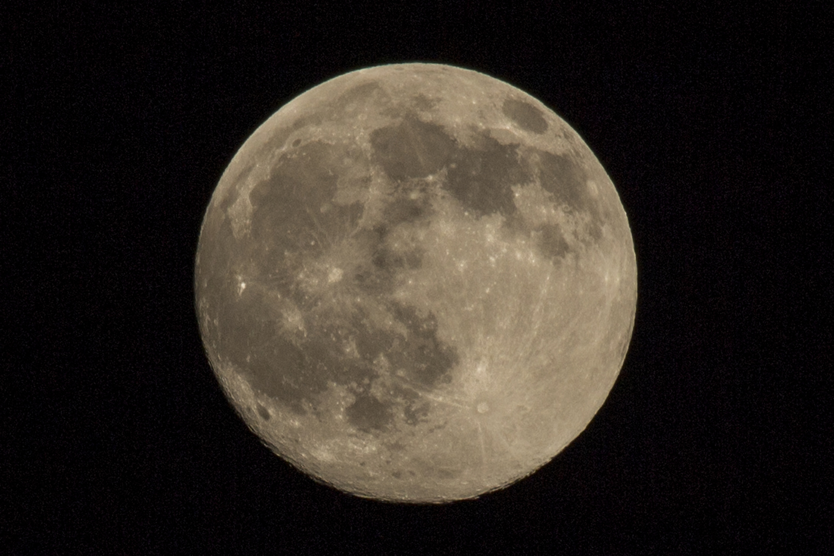 Vollmond über Lauf