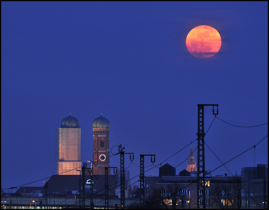 vollmond über münchen 2