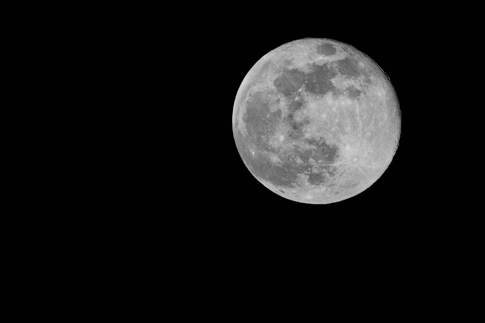 Vollmond über München